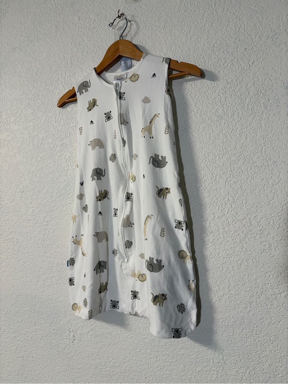 Halo babies 100% cotton Sleep Sack wearable blanket safari animal print 6-12 M